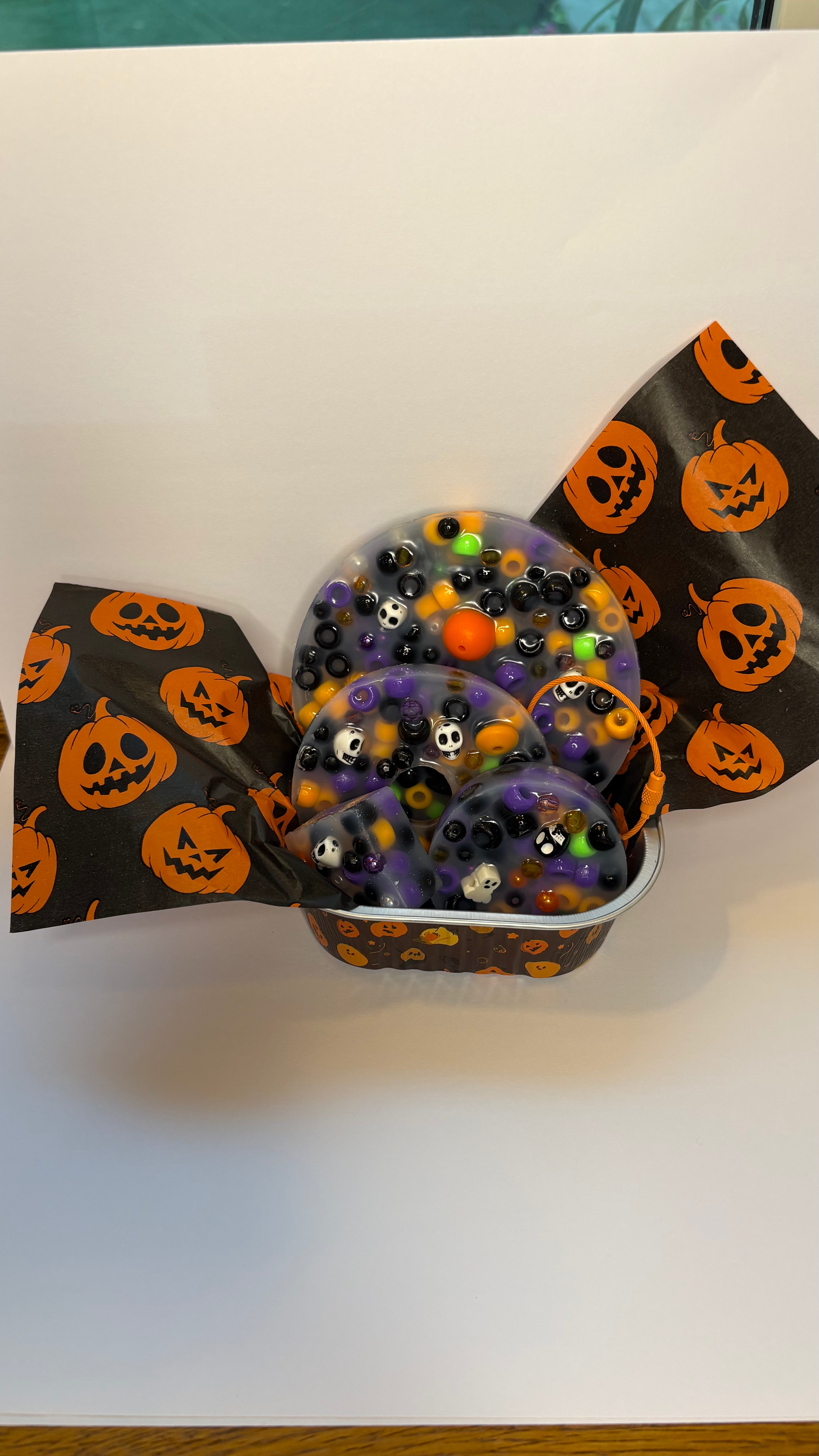 HALLOWEEN BOO BASKETS - NEW