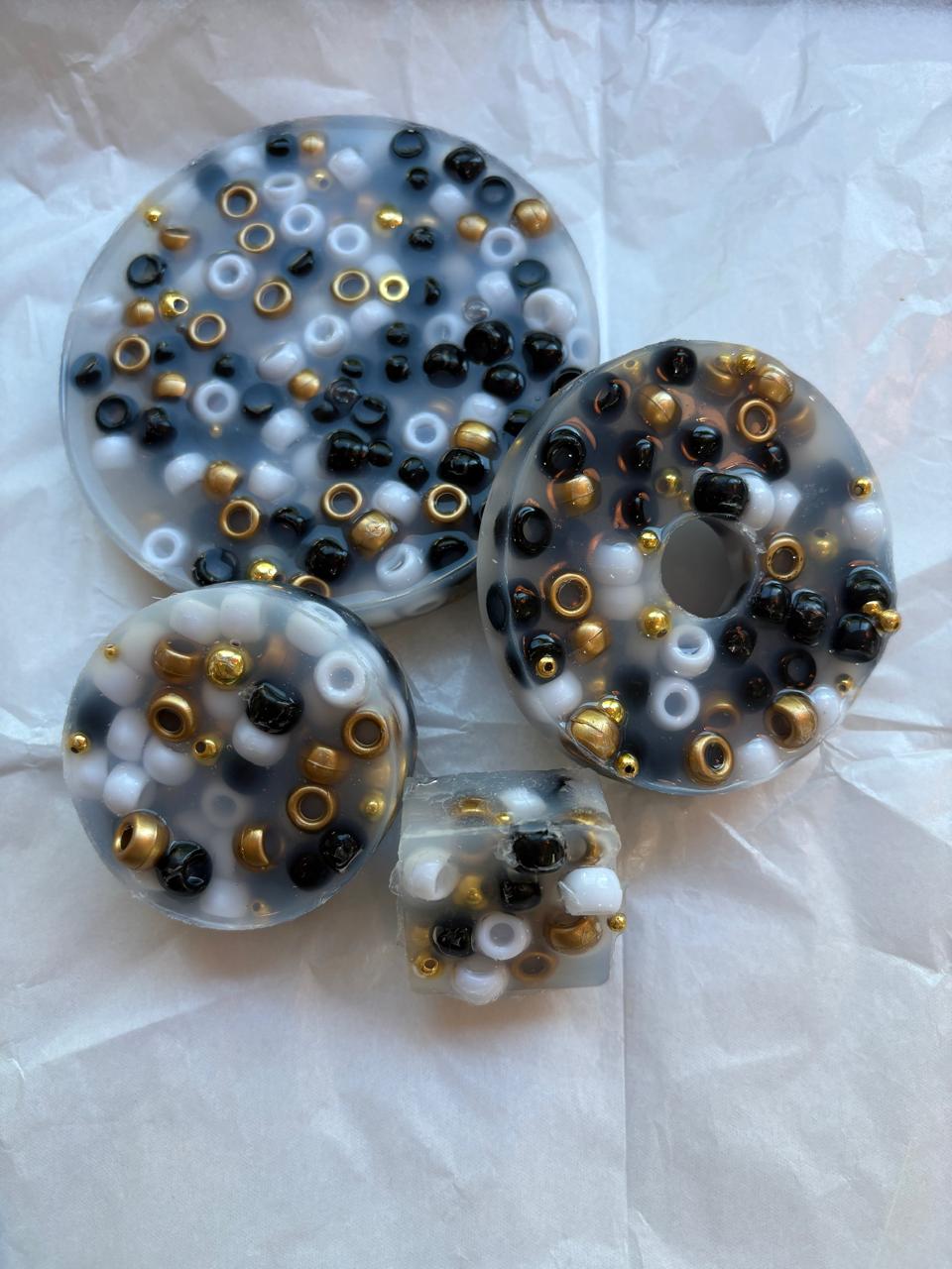 Pick Me Pad — Black, White and Gold